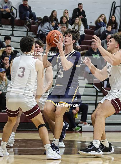 Thumbnail 3 in Pelham vs Harrison (Harrison Holiday Tournament) photogallery.