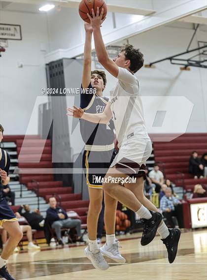 Thumbnail 1 in Pelham vs Harrison (Harrison Holiday Tournament) photogallery.