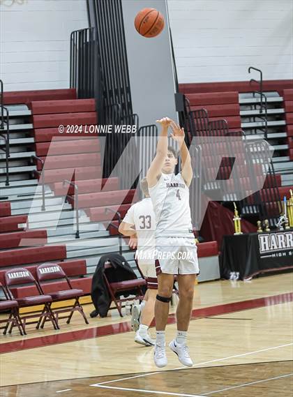 Thumbnail 1 in Pelham vs Harrison (Harrison Holiday Tournament) photogallery.