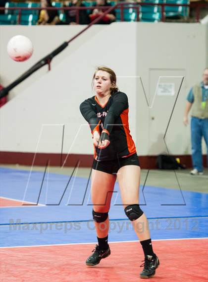 Thumbnail 2 in Cheyenne Mountain vs. Lewis-Palmer (CHSAA 4A Final) photogallery.