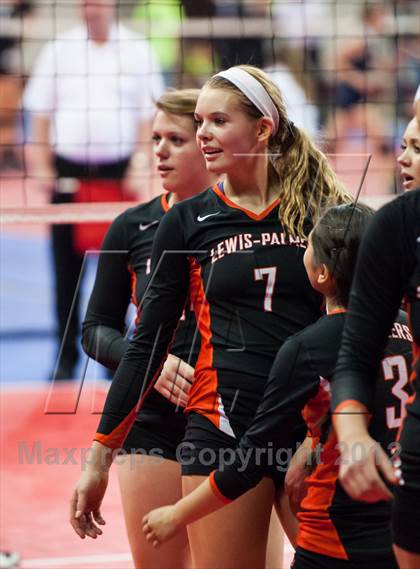 Thumbnail 2 in Cheyenne Mountain vs. Lewis-Palmer (CHSAA 4A Final) photogallery.