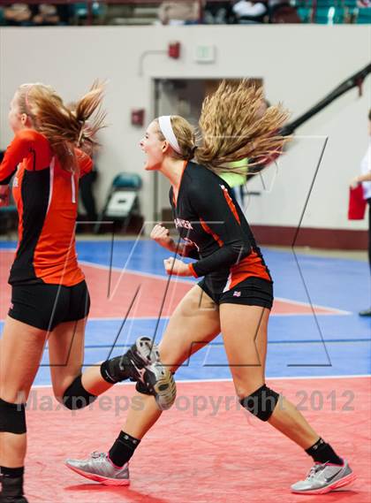 Thumbnail 2 in Cheyenne Mountain vs. Lewis-Palmer (CHSAA 4A Final) photogallery.