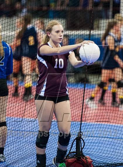 Thumbnail 3 in Cheyenne Mountain vs. Lewis-Palmer (CHSAA 4A Final) photogallery.