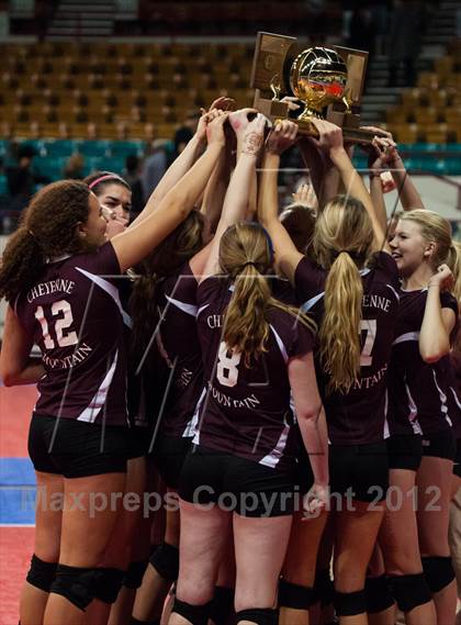 Thumbnail 3 in Cheyenne Mountain vs. Lewis-Palmer (CHSAA 4A Final) photogallery.