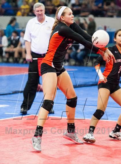 Thumbnail 3 in Cheyenne Mountain vs. Lewis-Palmer (CHSAA 4A Final) photogallery.