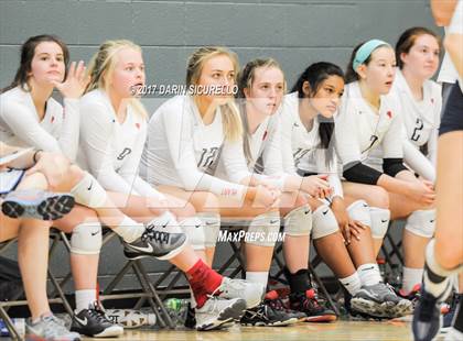 Thumbnail 2 in Sacred Heart vs. Beckman (Nike Tournament of Champions) photogallery.