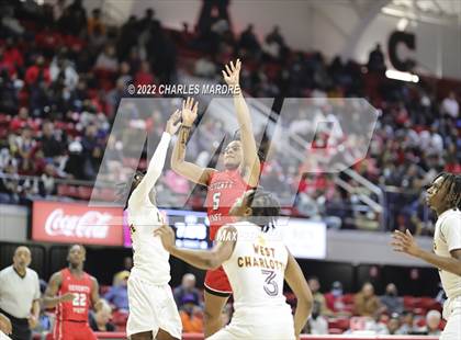 Thumbnail 2 in West Charlotte vs. Seventy-First (NCHSAA 3A Championship) photogallery.