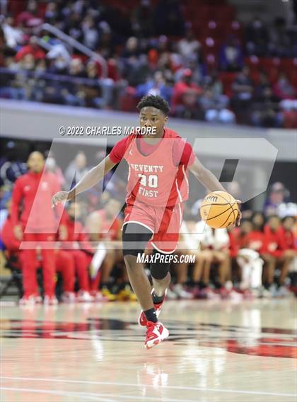 Thumbnail 1 in West Charlotte vs. Seventy-First (NCHSAA 3A Championship) photogallery.