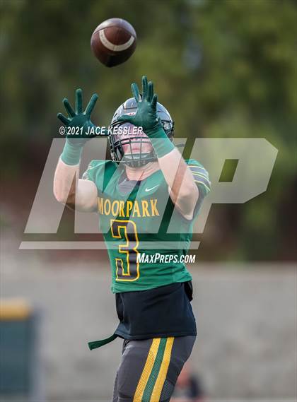 Thumbnail 3 in Stockdale @ Moorpark photogallery.