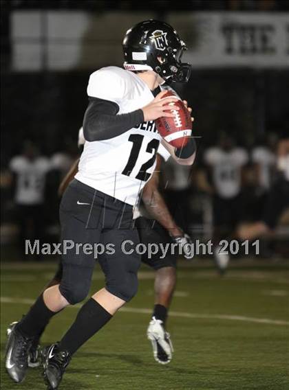 Thumbnail 2 in Crespi vs. Servite (CIF SS Playoffs) photogallery.