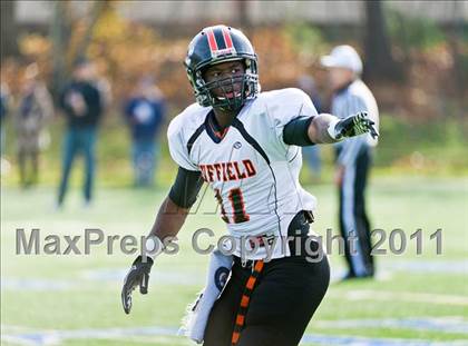 Thumbnail 2 in Suffield Academy vs. Belmont Hill (Tom Flaherty Bowl) photogallery.