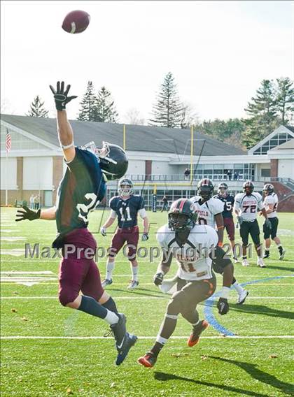 Thumbnail 2 in Suffield Academy vs. Belmont Hill (Tom Flaherty Bowl) photogallery.
