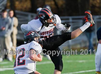 Thumbnail 2 in Suffield Academy vs. Belmont Hill (Tom Flaherty Bowl) photogallery.