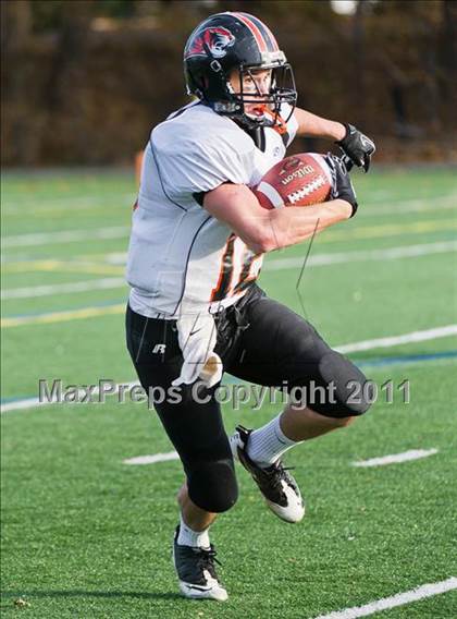 Thumbnail 2 in Suffield Academy vs. Belmont Hill (Tom Flaherty Bowl) photogallery.