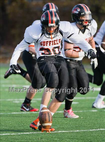 Thumbnail 3 in Suffield Academy vs. Belmont Hill (Tom Flaherty Bowl) photogallery.