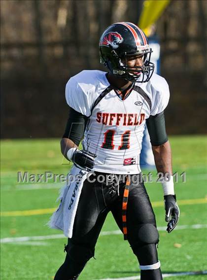 Thumbnail 2 in Suffield Academy vs. Belmont Hill (Tom Flaherty Bowl) photogallery.