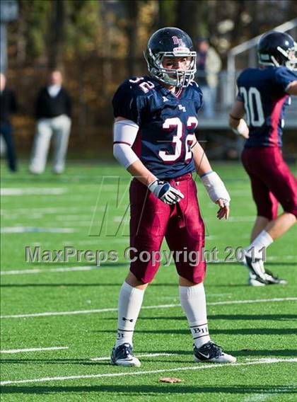 Thumbnail 2 in Suffield Academy vs. Belmont Hill (Tom Flaherty Bowl) photogallery.