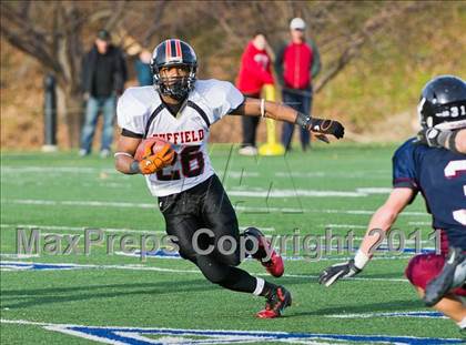 Thumbnail 3 in Suffield Academy vs. Belmont Hill (Tom Flaherty Bowl) photogallery.