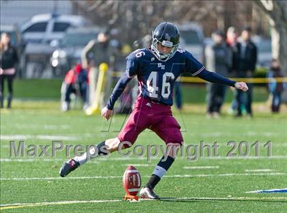 Thumbnail 2 in Suffield Academy vs. Belmont Hill (Tom Flaherty Bowl) photogallery.