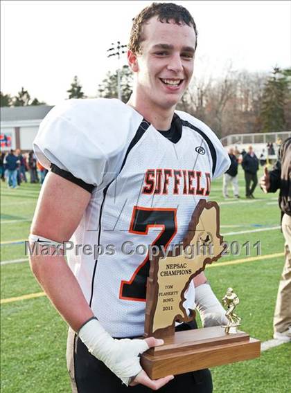 Thumbnail 1 in Suffield Academy vs. Belmont Hill (Tom Flaherty Bowl) photogallery.