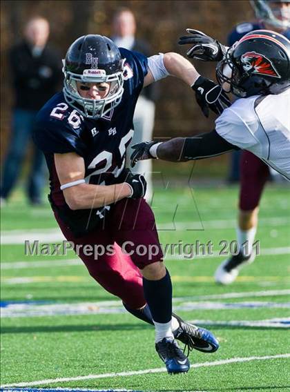 Thumbnail 2 in Suffield Academy vs. Belmont Hill (Tom Flaherty Bowl) photogallery.