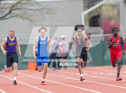 Thumbnail 3 in Harold Scott Invitational (400 Meter) photogallery.
