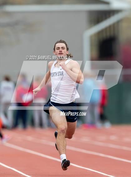 Thumbnail 1 in Harold Scott Invitational (400 Meter) photogallery.