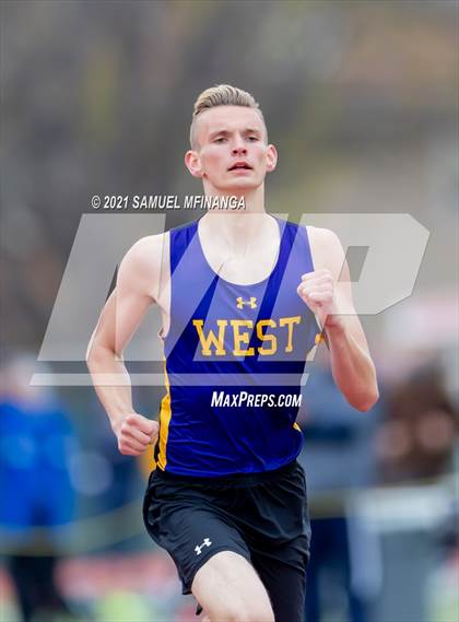 Thumbnail 3 in Harold Scott Invitational (400 Meter) photogallery.