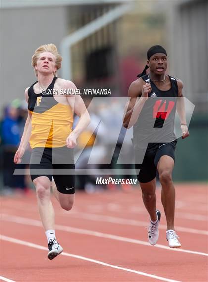 Thumbnail 1 in Harold Scott Invitational (400 Meter) photogallery.