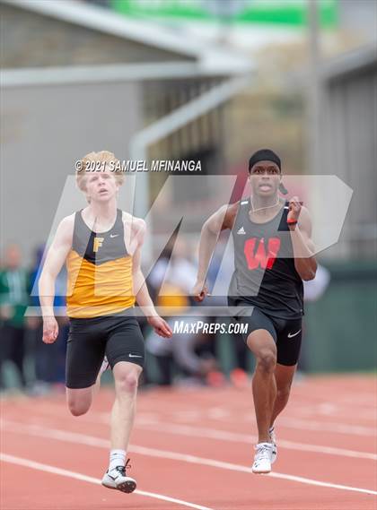 Thumbnail 3 in Harold Scott Invitational (400 Meter) photogallery.