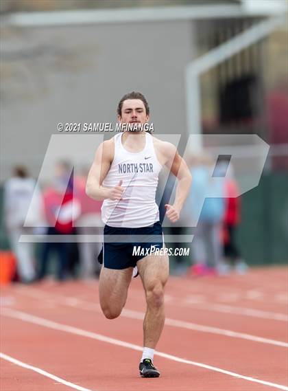 Thumbnail 2 in Harold Scott Invitational (400 Meter) photogallery.