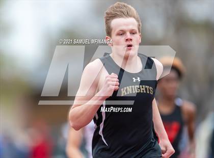 Thumbnail 1 in Harold Scott Invitational (400 Meter) photogallery.