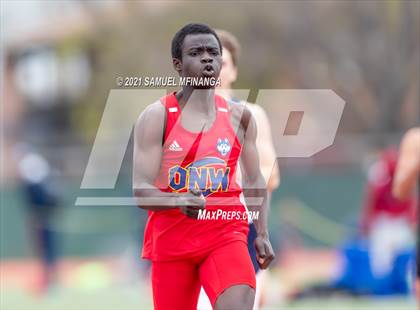Thumbnail 1 in Harold Scott Invitational (400 Meter) photogallery.