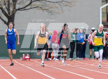Thumbnail 1 in Harold Scott Invitational (400 Meter) photogallery.