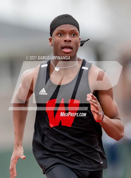 Thumbnail 3 in Harold Scott Invitational (400 Meter) photogallery.