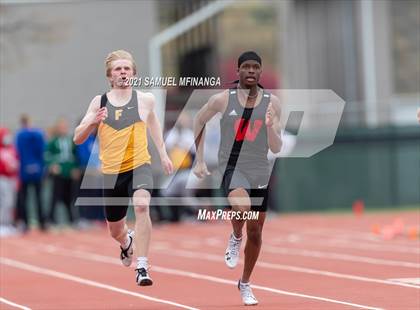 Thumbnail 1 in Harold Scott Invitational (400 Meter) photogallery.