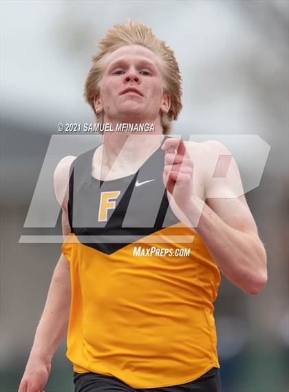 Thumbnail 2 in Harold Scott Invitational (400 Meter) photogallery.