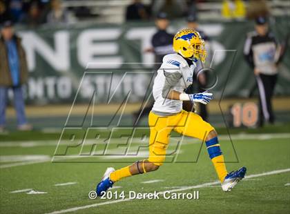 Thumbnail 1 in Folsom vs. Grant (CIF NorCal Regional D1 Final) photogallery.