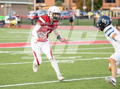 Thumbnail 2 in Depew vs Iroquois photogallery.