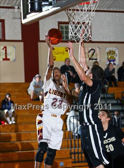 Thumbnail 2 in Enochs @ Liberty (Stonebarger Tournament) photogallery.