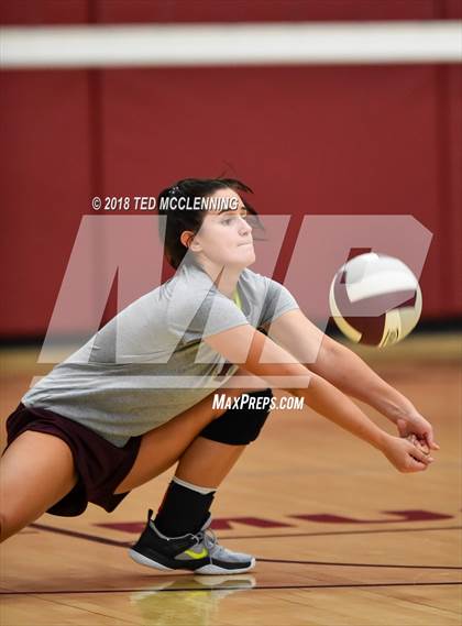 Thumbnail 3 in Clinton @ Perryville photogallery.