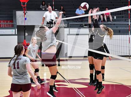 Thumbnail 3 in Clinton @ Perryville photogallery.