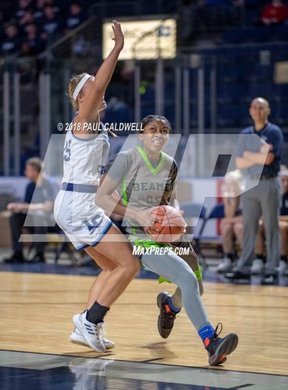 Thumbnail 1 in Beamer vs. Lynden Christian photogallery.