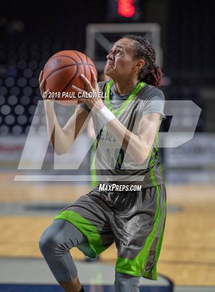 Thumbnail 1 in Beamer vs. Lynden Christian photogallery.