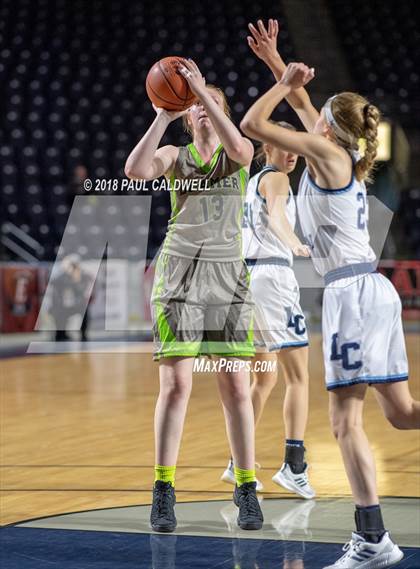 Thumbnail 2 in Beamer vs. Lynden Christian photogallery.