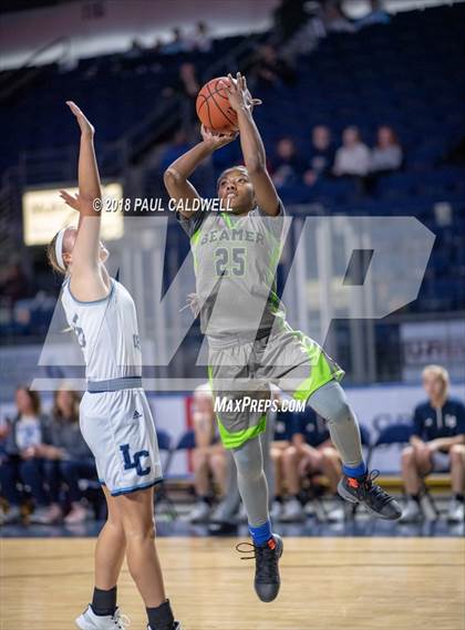 Thumbnail 3 in Beamer vs. Lynden Christian photogallery.