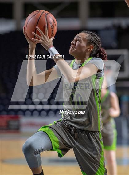 Thumbnail 2 in Beamer vs. Lynden Christian photogallery.