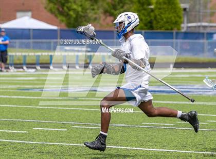 Thumbnail 3 in South Bend St. Joseph @ Indianapolis Bishop Chatard photogallery.