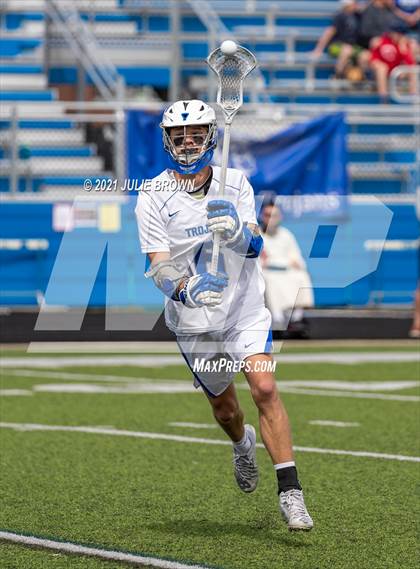 Thumbnail 3 in South Bend St. Joseph @ Indianapolis Bishop Chatard photogallery.