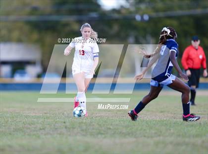 Thumbnail 2 in Bishop Grimes vs Fabius Pompey photogallery.